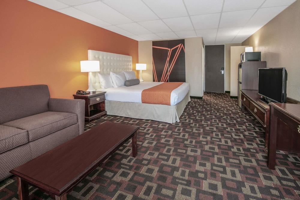 Howard Johnson By Wyndham Oklahoma City Okc Airport, Fairgrounds, I40 Exterior photo